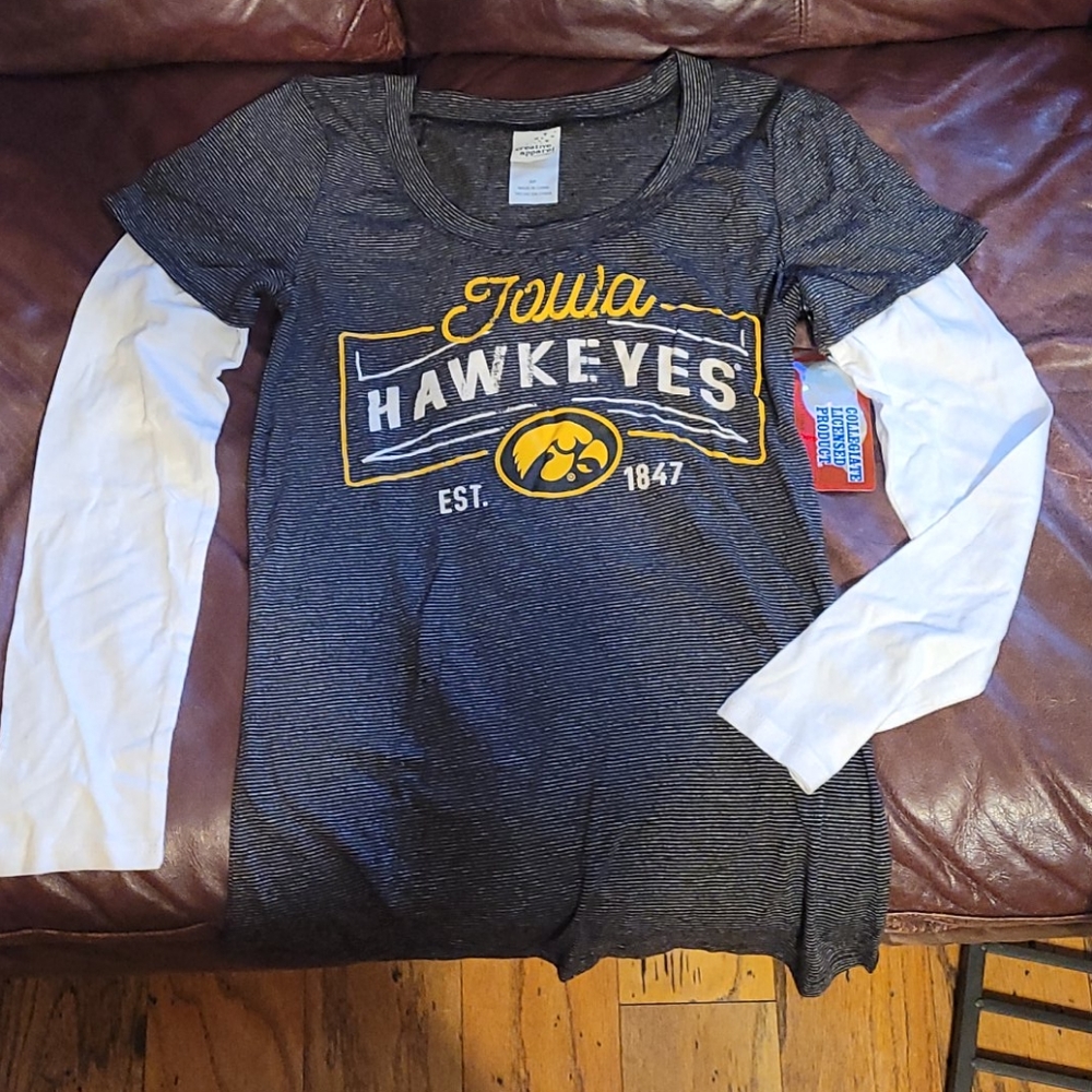 Iowa Hawkeyes tee shirt layered look Sm